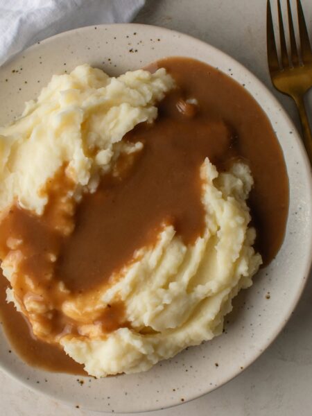 Easy Mashed Potatoes and Gravy Recipe